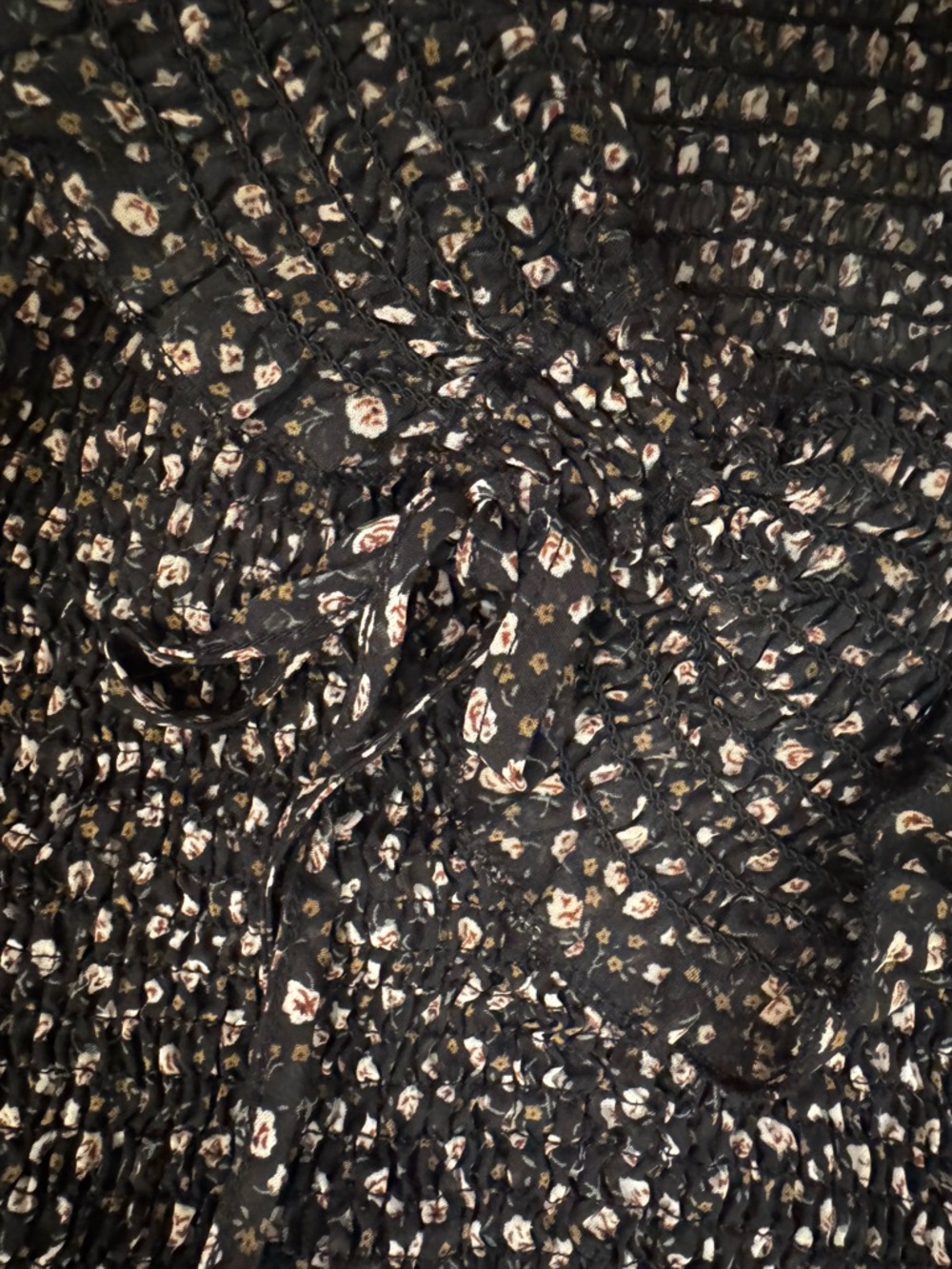 Blush J Black Floral Smocked Puff Sleeve Mini Dress Size L - Picture 3 of 9
